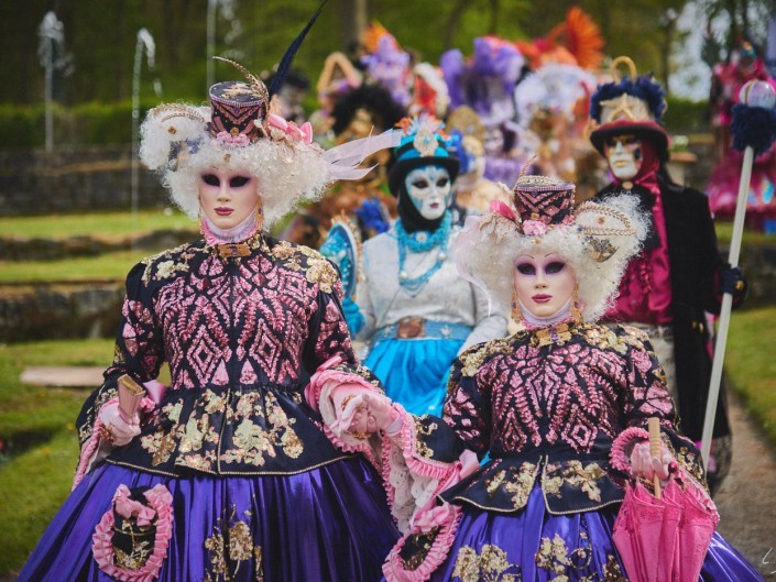 Les costumes de Venie aux jardins d’annevoie 2017 – 120 mm – Les costumes de Venise aux jardins d annevoie 2017 NIKON D800E 120 mm 42115 – avr. 30 2017 – NIKON D800E