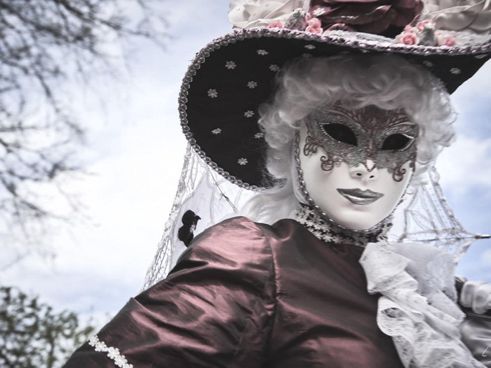 Les costumes de Venie aux jardins d’annevoie 2017 – 55 mm – Les costumes de Venise aux jardins d annevoie 2017 NIKON D800E 55 mm 7.12282 – avr. 30 2017 – NIKON D800E