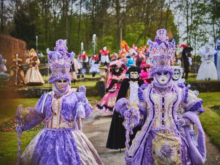 Les costumes de Venie aux jardins d’annevoie 2017 – 75 mm – Les costumes de Venise aux jardins d annevoie 2017 NIKON D800E 75 mm 42100 – avr. 30 2017 – NIKON D800E