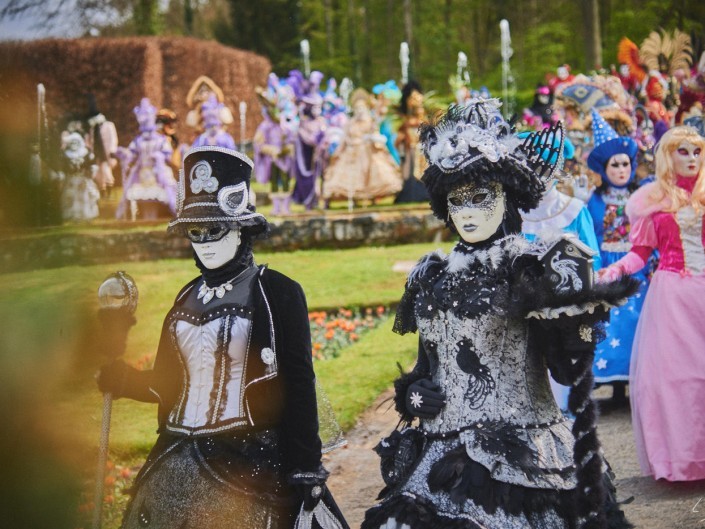 Les costumes de Venie aux jardins d’annevoie 2017 – 78 mm – Les costumes de Venise aux jardins d annevoie 2017 NIKON D800E 78 mm 42142 – avr. 30 2017 – NIKON D800E